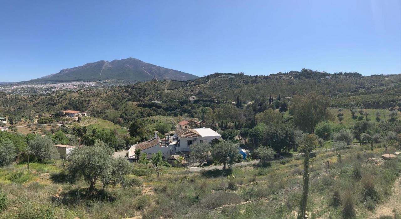 Studio Views Apartment, Cortijo Fruitful Hills Málaga Exterior foto